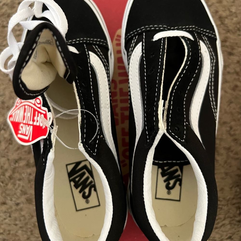 Girl Vans Old School
